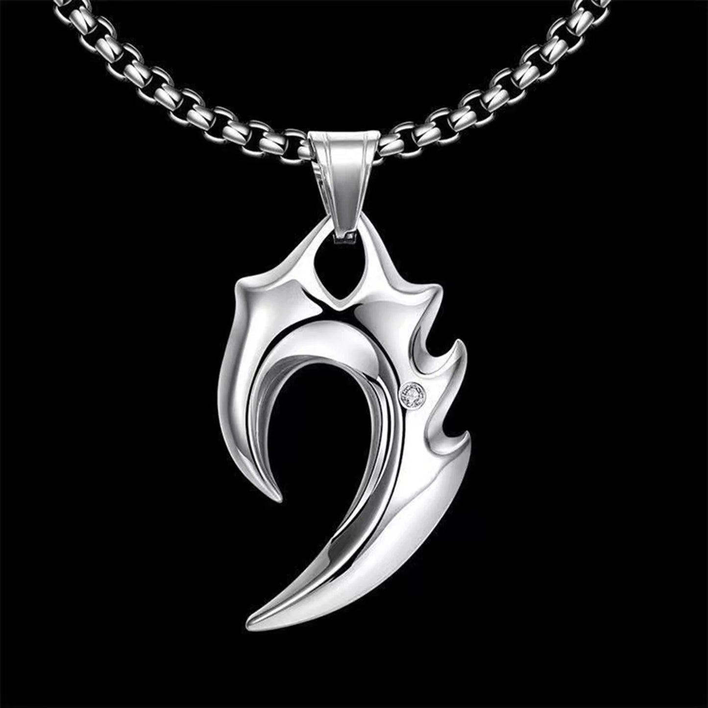 YUNIK 'Sent' Stainless Steel Necklace